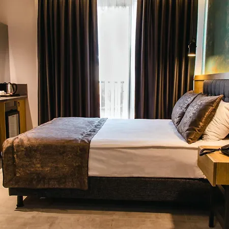 Peramis & Hotel 3*