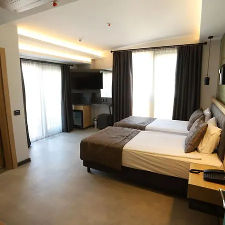 Hotel Peramis & 3*