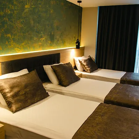 Peramis & Hotel 3*