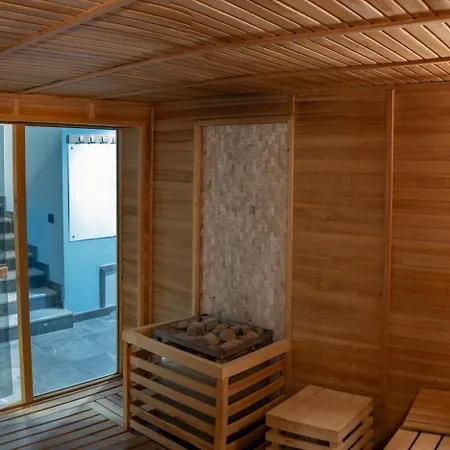 Hotel Peramis &