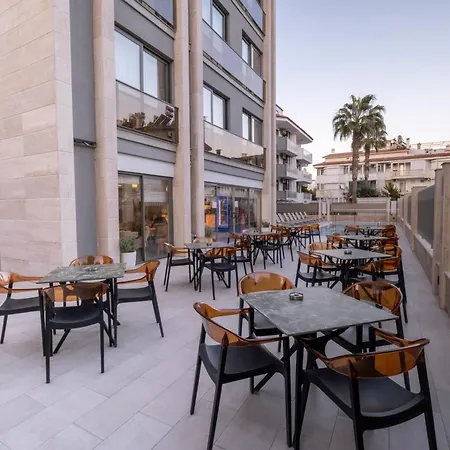Hotel Peramis &