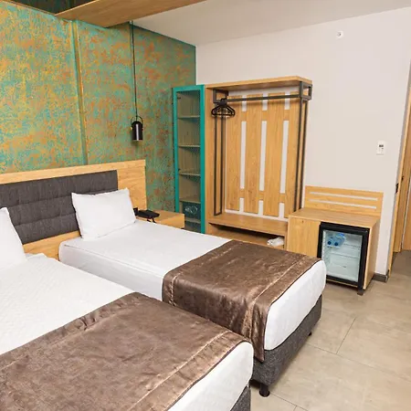 Hotel Peramis Hotel&spa 3*
