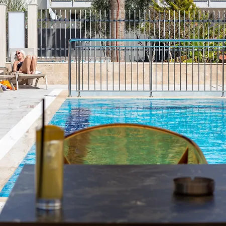 Peramis & Hotell 3*