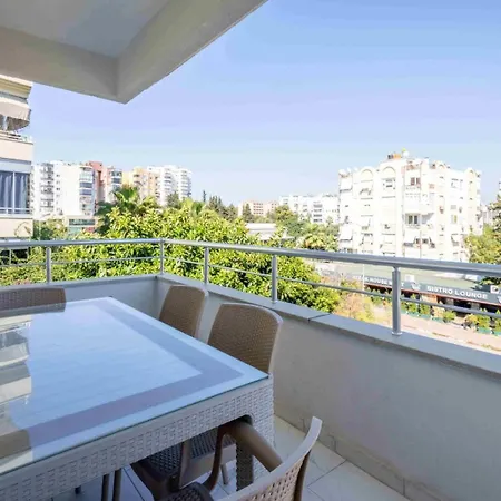 Ξενοδοχείο Peramis & 3*