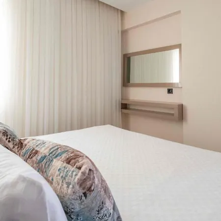 Peramis & Hotel 3*