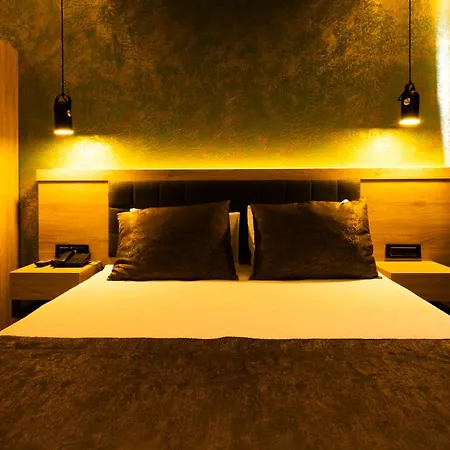 فندق Peramis & 3*